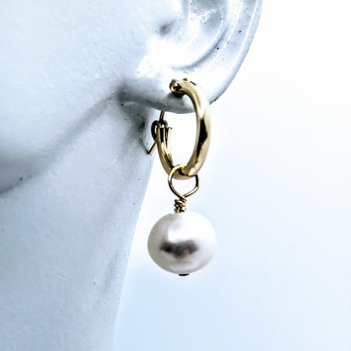 Bits & pieces - baby Baroque pearl charms